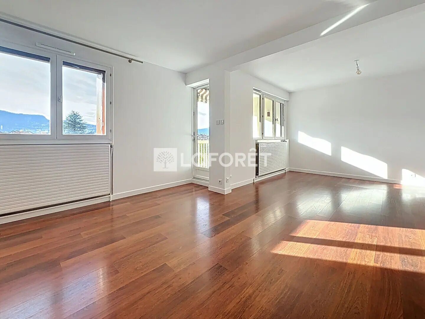 Appartement à louer, 84m², Challes-les-Eaux