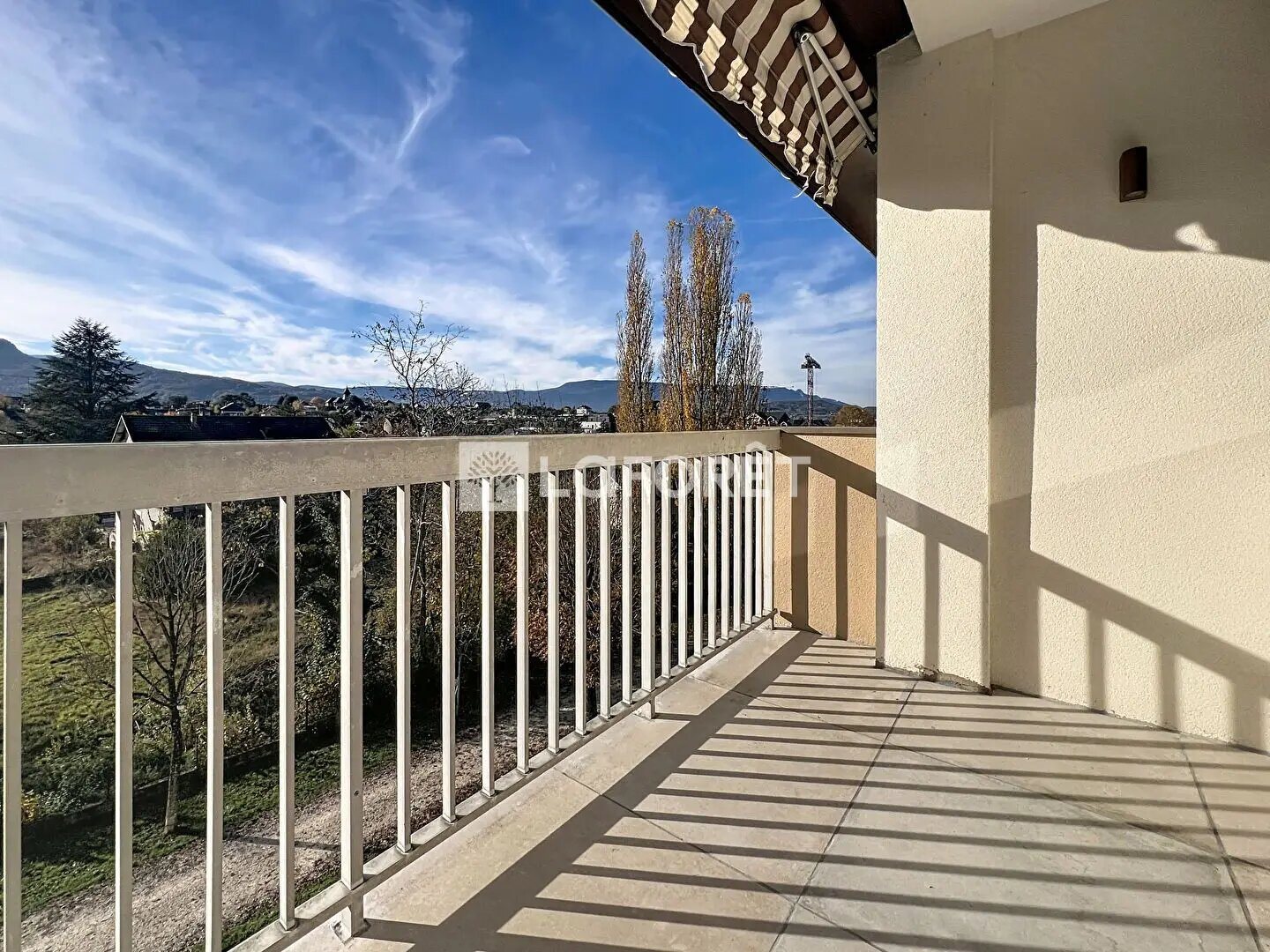 Appartement à louer, 84m², Challes-les-Eaux