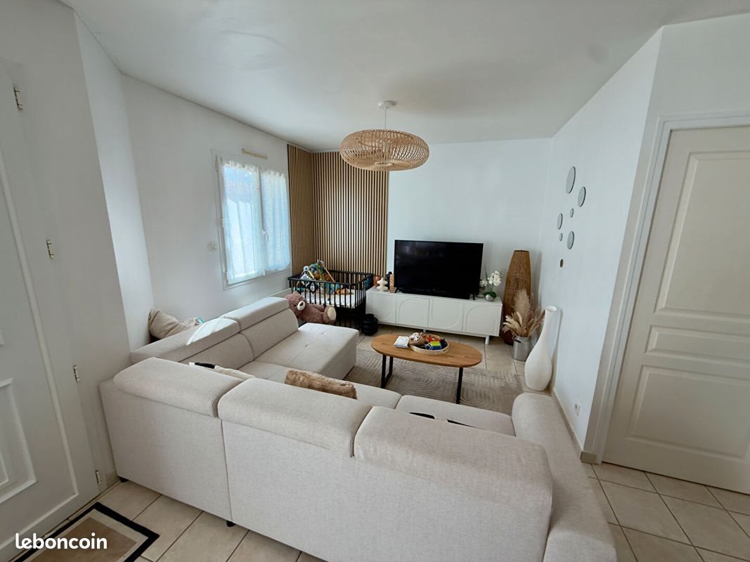 Maison à louer, 82m², Saint-Laurent-des-Autels