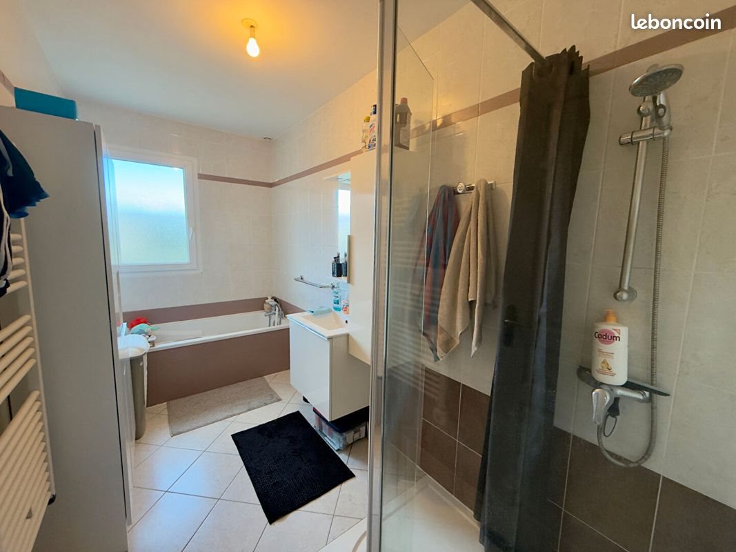 Maison à louer, 82m², Saint-Laurent-des-Autels
