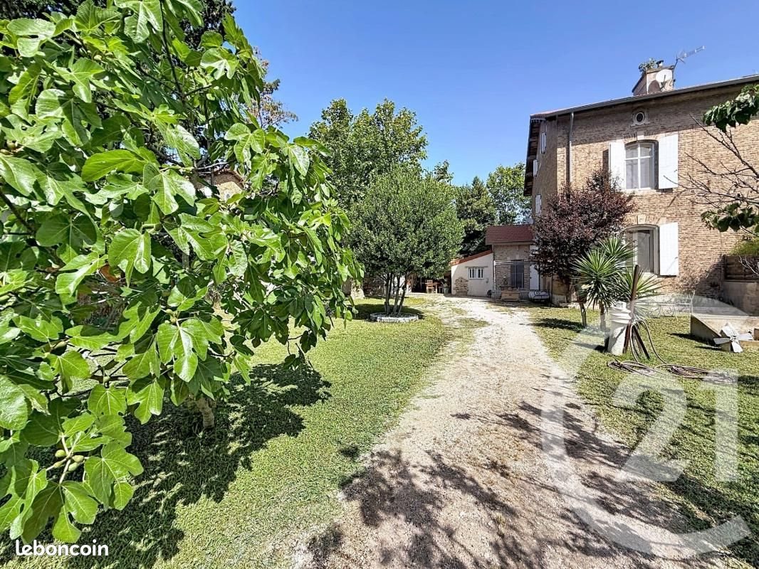 Maison à vendre, 146m², Salin-de-Giraud