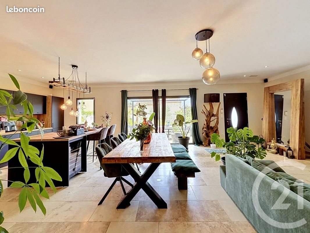 Maison à vendre, 149m², Mouriès