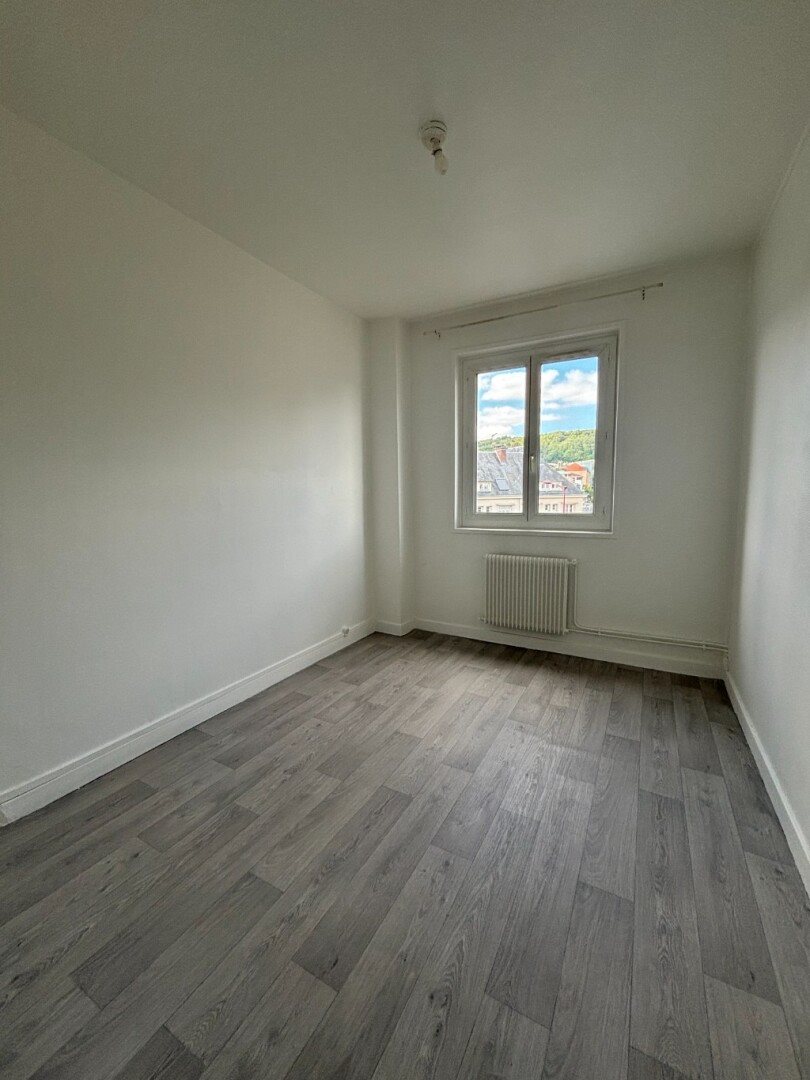 Appartement à louer, 74m², Elbeuf