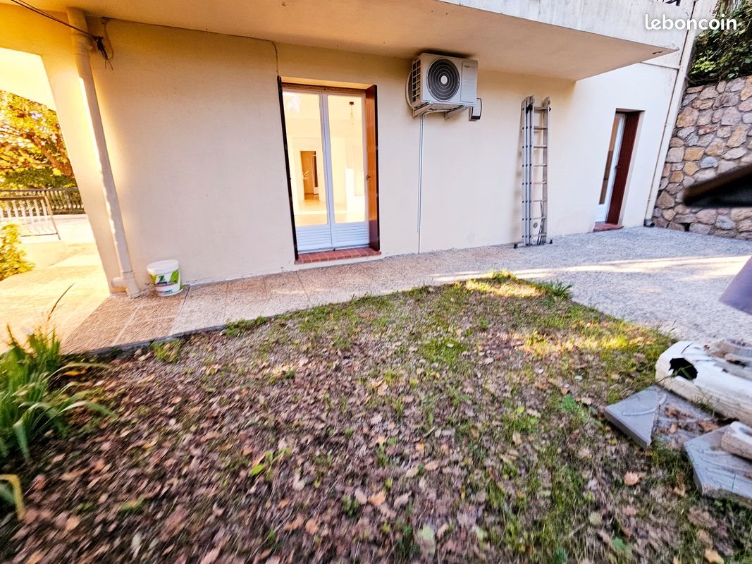 Appartement à louer, 119m², Antibes