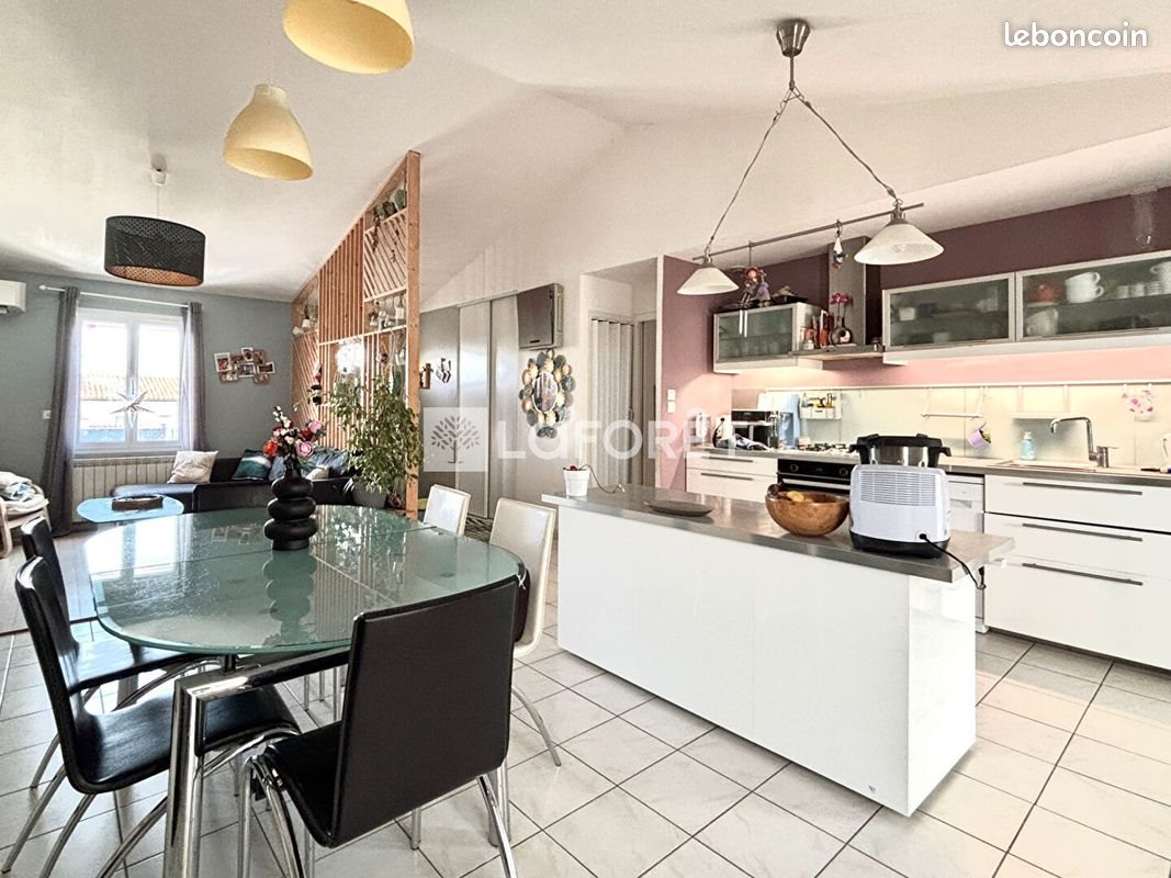 Maison à vendre, 145m², Nieul-lès-Saintes