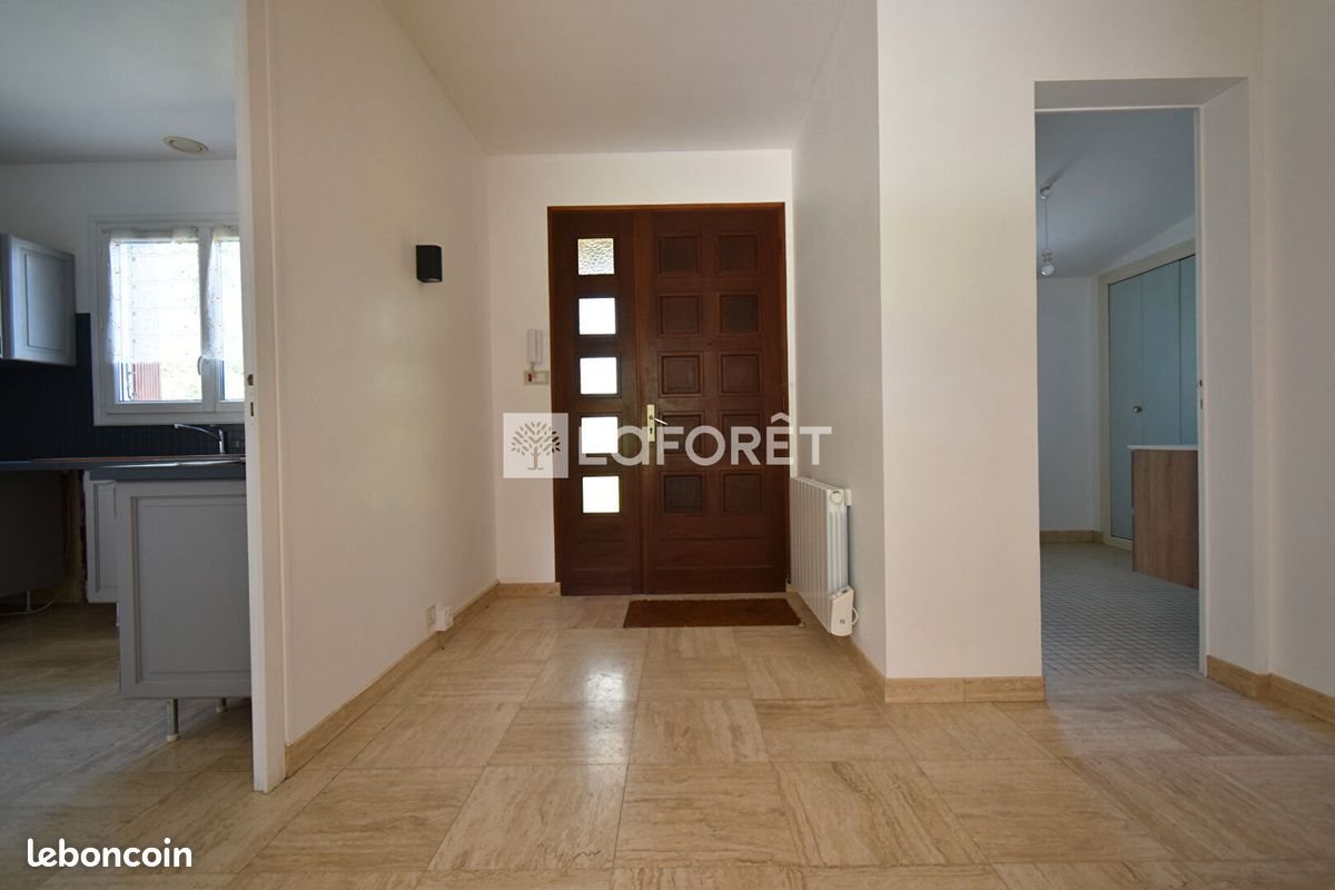 Maison à louer, 131m², Fontcouverte