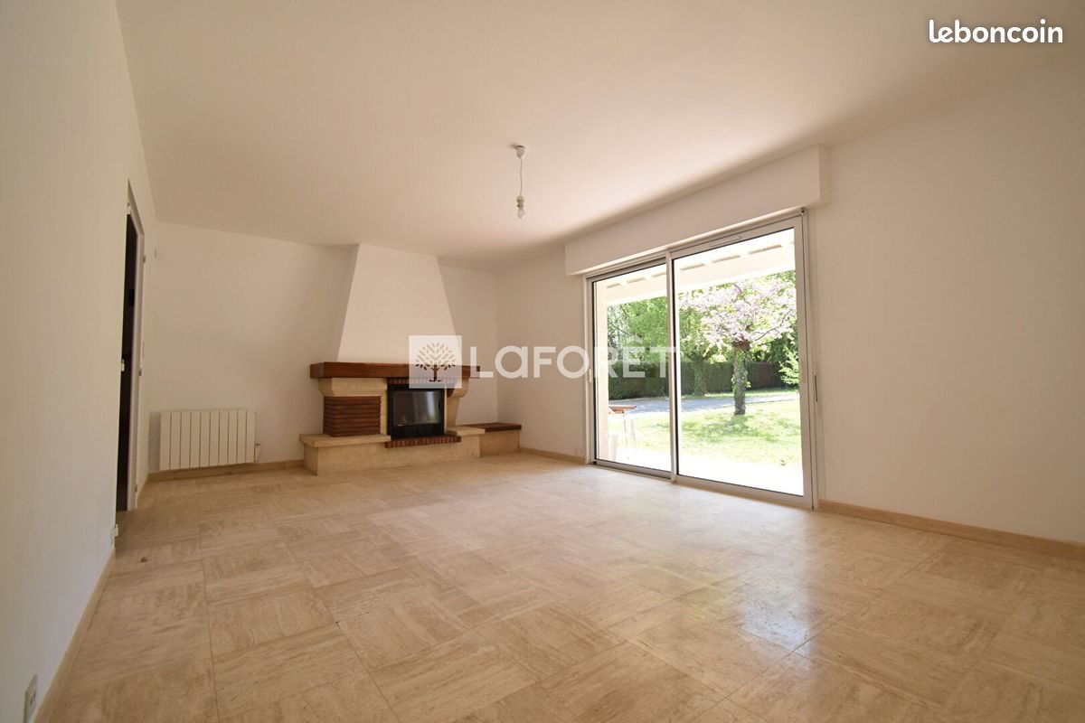 Maison à louer, 131m², Fontcouverte