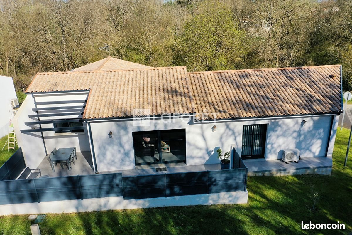 Maison à vendre, 119m², Saintes