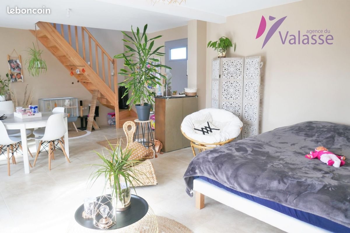 Maison à louer, 80m², Yébleron