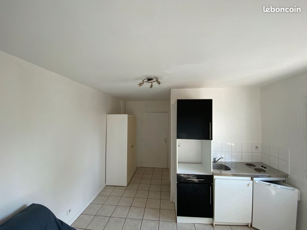 Appartement à louer, 18m², Pierre-Bénite
