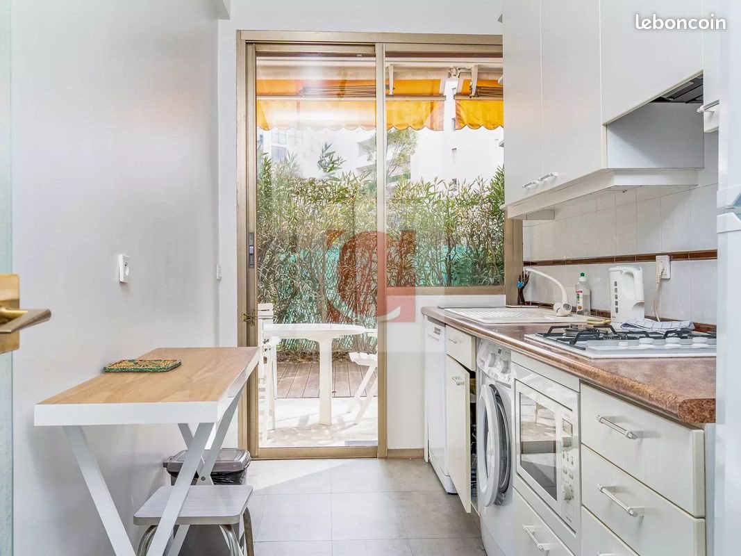 Appartement à louer, 46m², Cannes