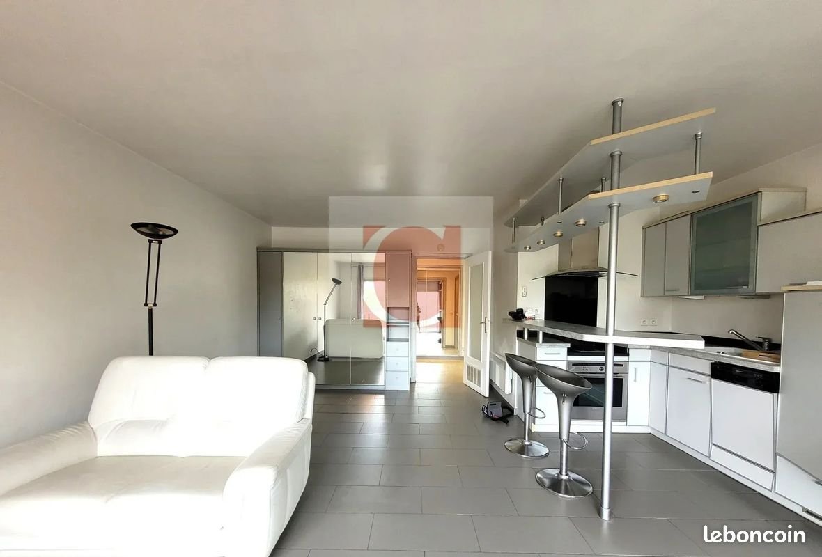 Appartement à louer, 37m², Antibes