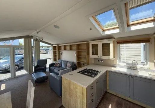 Advert pic 0