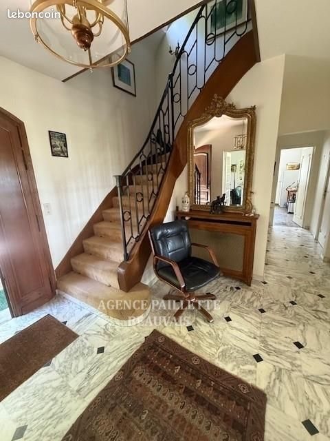Maison à vendre, 178m², Le Mont-Saint-Adrien