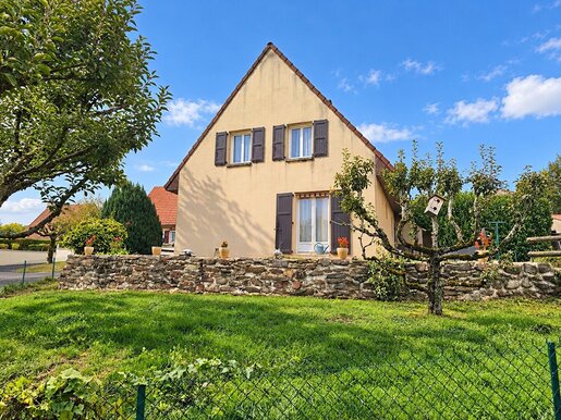 Maison 4 pièces 98 m² · à Jussac · 98 m² · 195 000 €