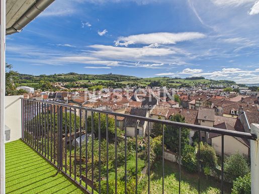 Appartement 3 pièces 62 m² · à Aurillac · 62 m² · 79 000 €