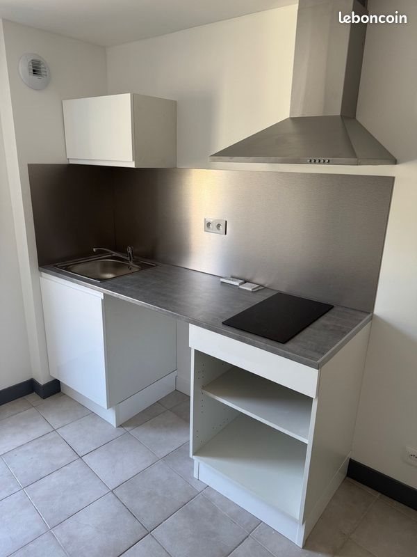 Appartement à louer, 21m², Milly-la-Forêt