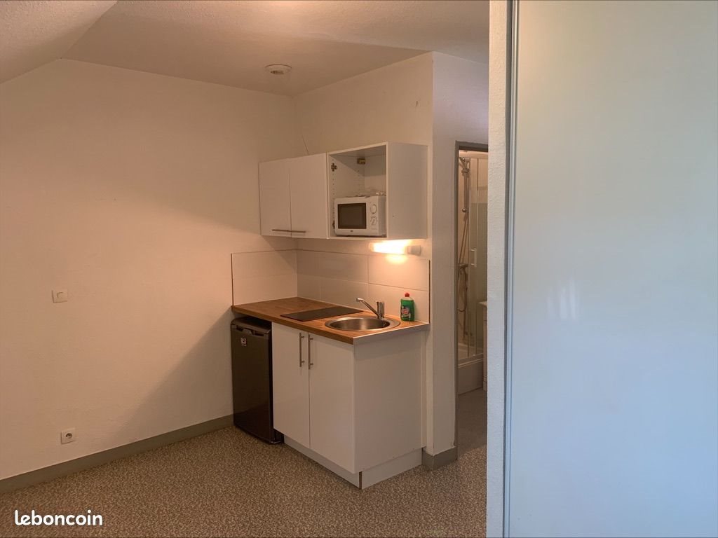 Appartement à louer, 18m², Évry-Courcouronnes