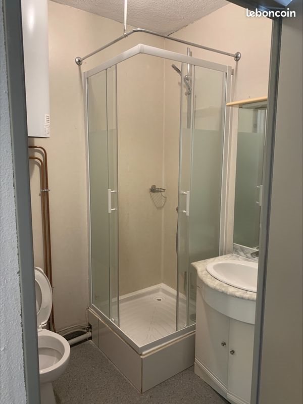 Appartement à louer, 18m², Évry-Courcouronnes