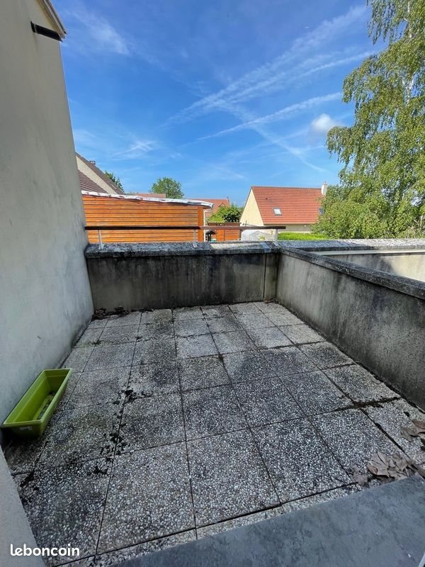 Appartement à louer, 65m², Egly