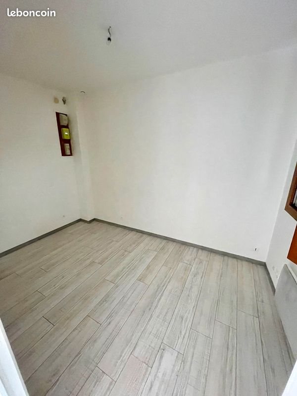Appartement à louer, 24m², La Ville-du-Bois