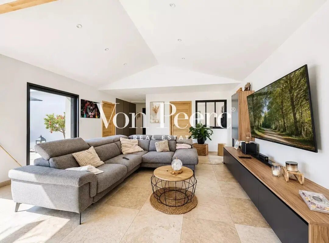 Maison à vendre, 245m², Mollégès