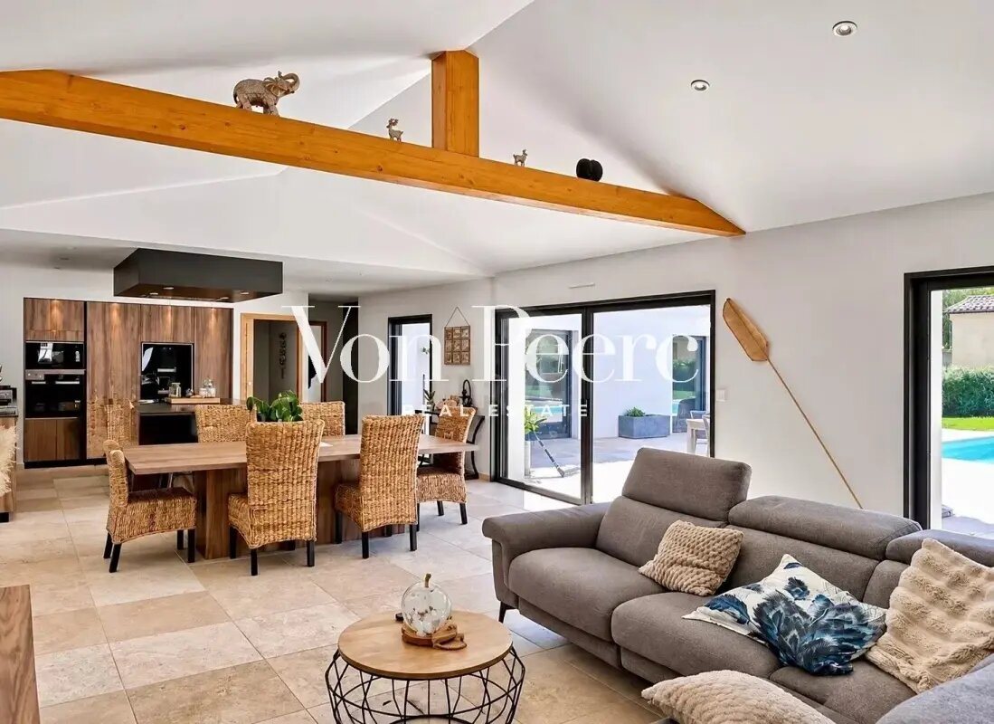 Maison à vendre, 245m², Mollégès