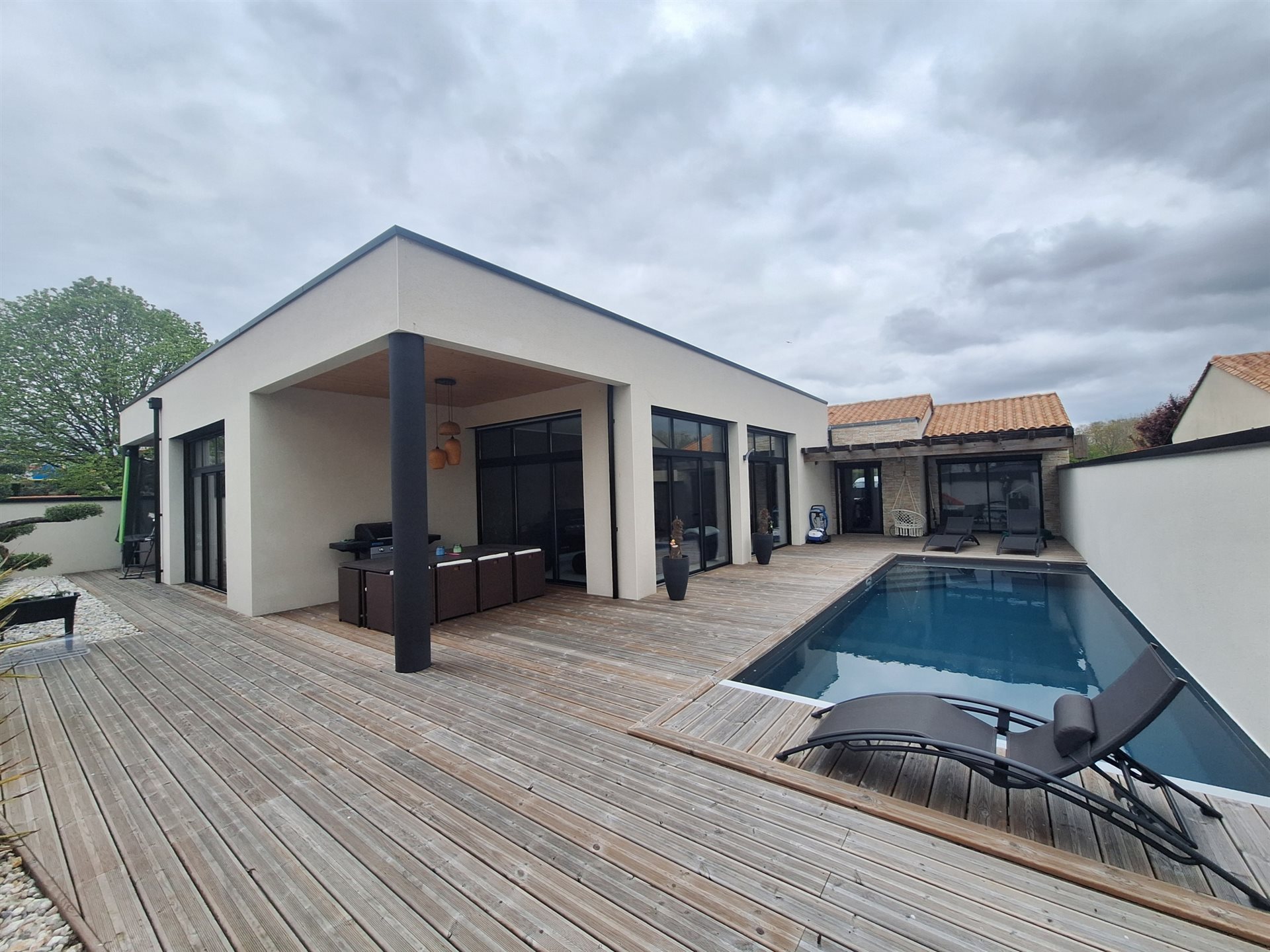 Maison à vendre, 210m², Saint-Yrieix-sur-Charente