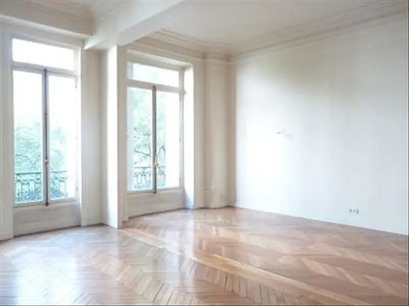 Appartement à louer, 268m², Paris 8ème