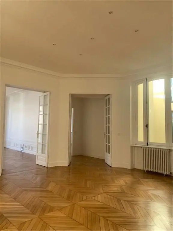 Appartement à louer, 268m², Paris 8ème