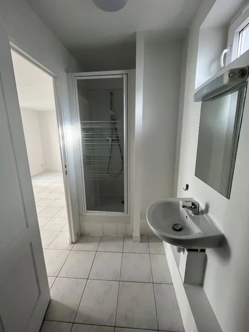 Appartement à louer, 19m², Paris 18ème