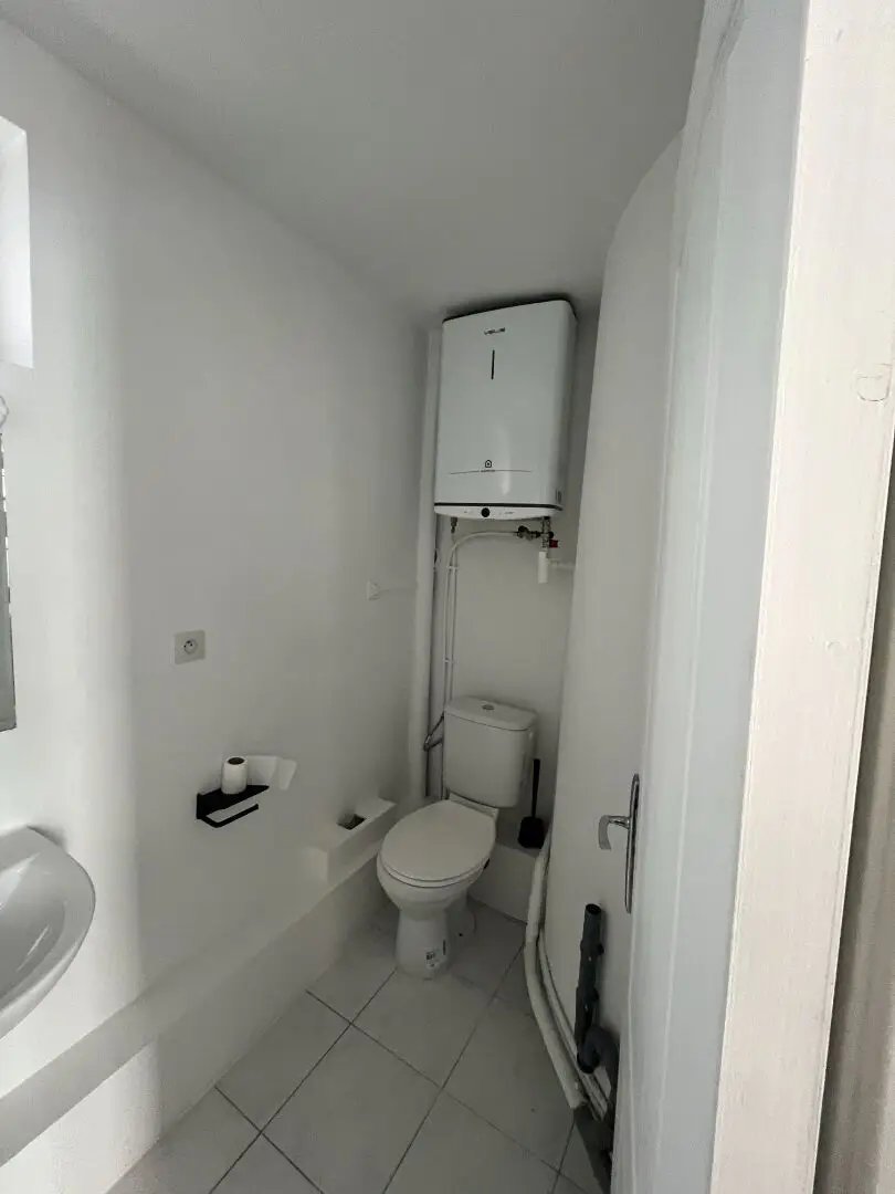 Appartement à louer, 19m², Paris 18ème