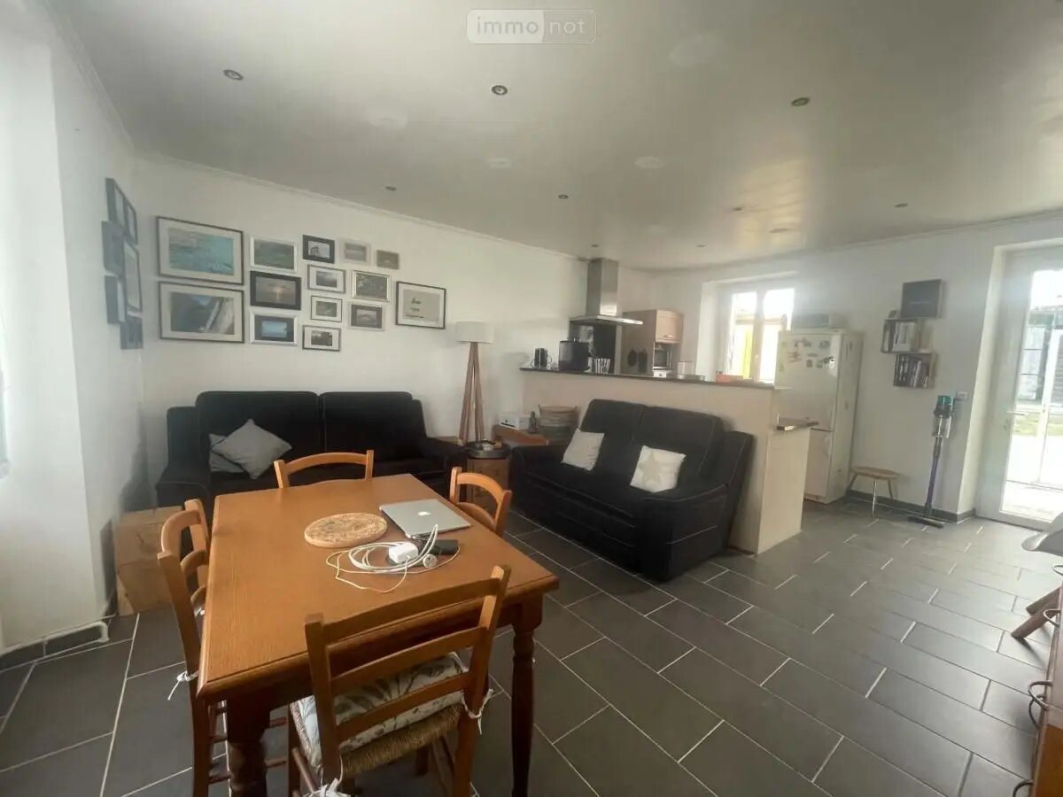 Maison à vendre, 70m², Gennes