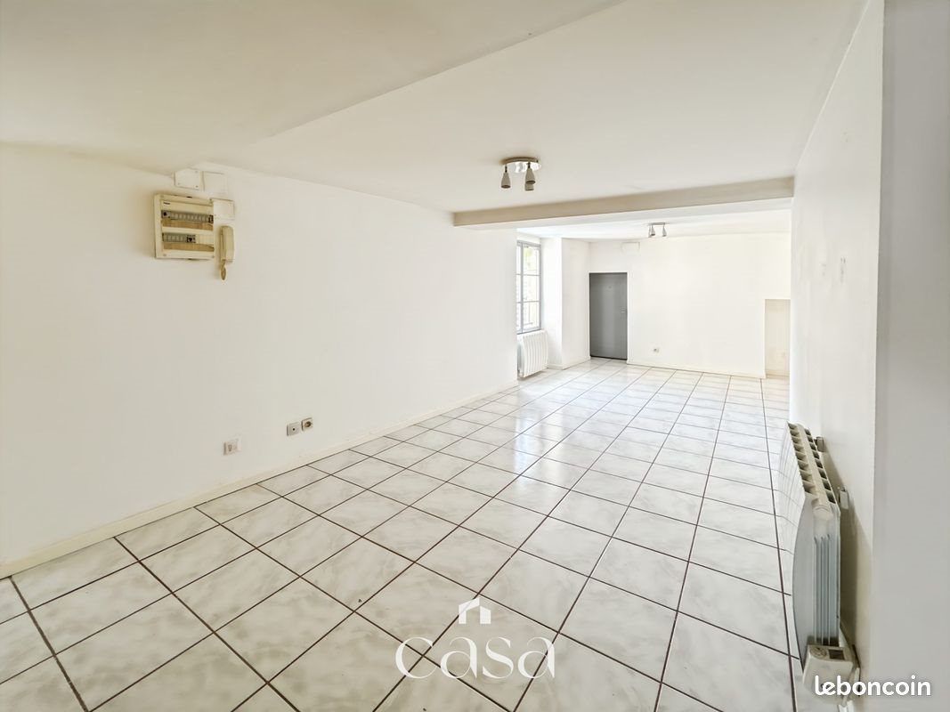 Appartement à louer, 59m², Falaise