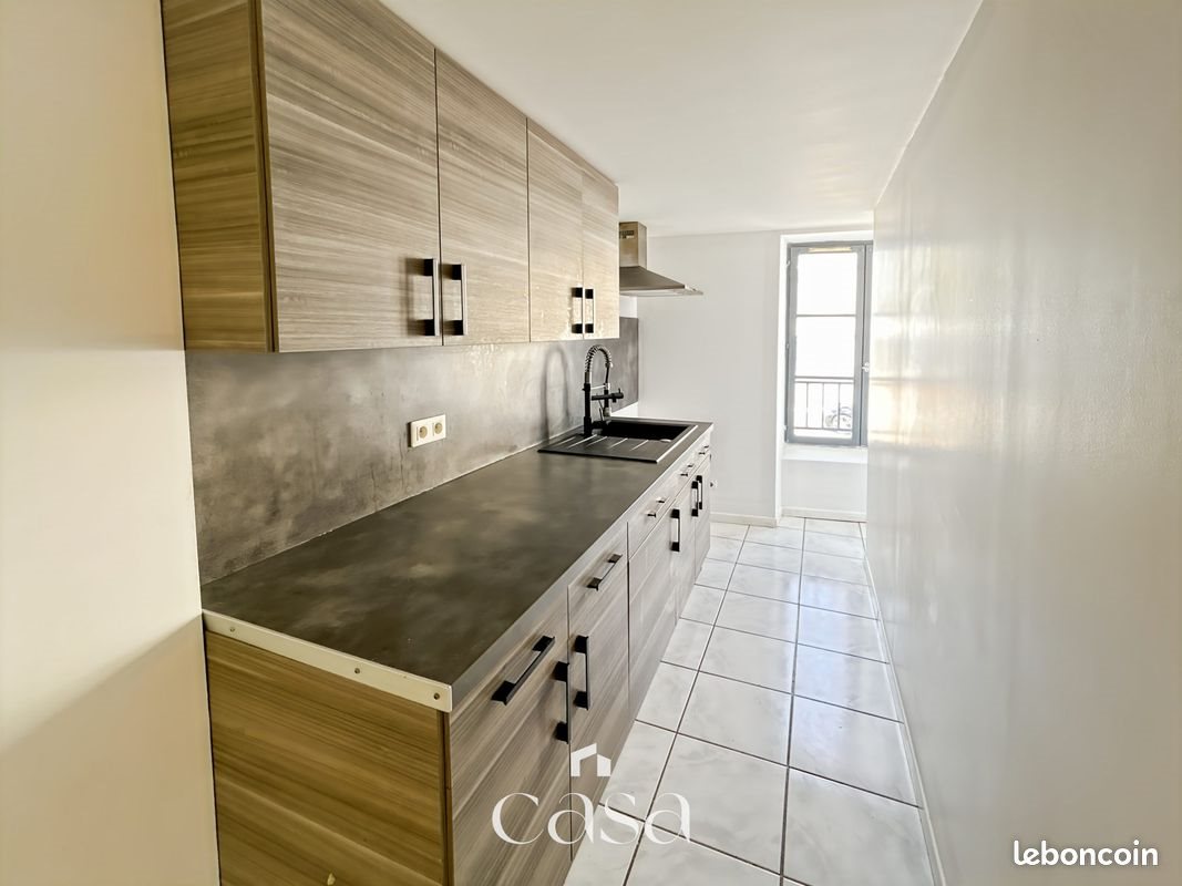 Appartement à louer, 59m², Falaise