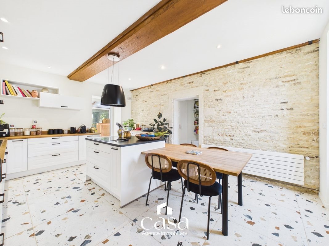 Maison à vendre, 193m², Cairon