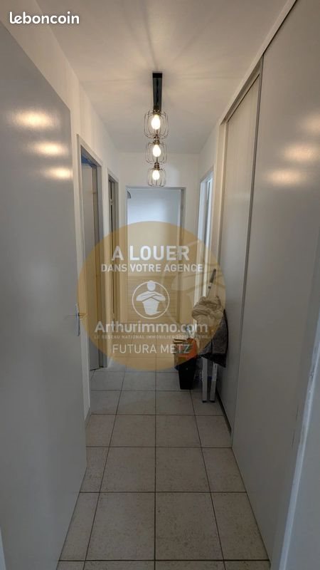 Appartement à louer, 61m², Manom
