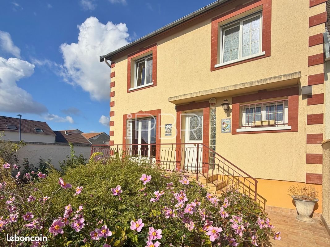 Maison à vendre, 123m², Bétheny
