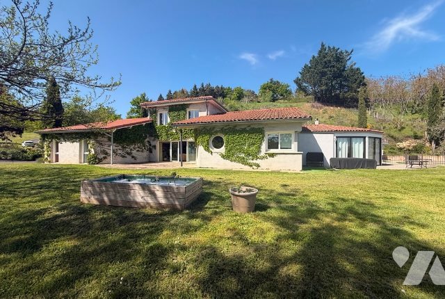Maison à vendre, 335m², Montbrison