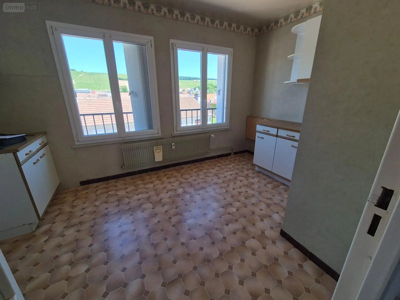 Appartement à vendre, 72m², Ay