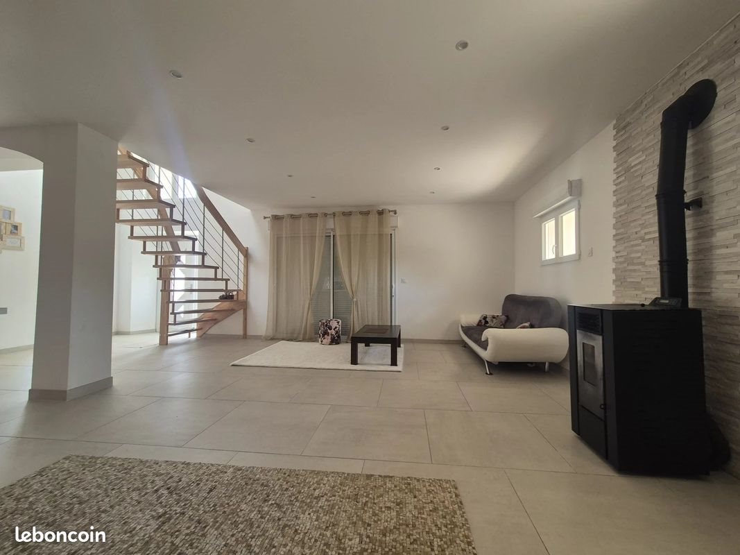 Maison à vendre, 168m², Laval