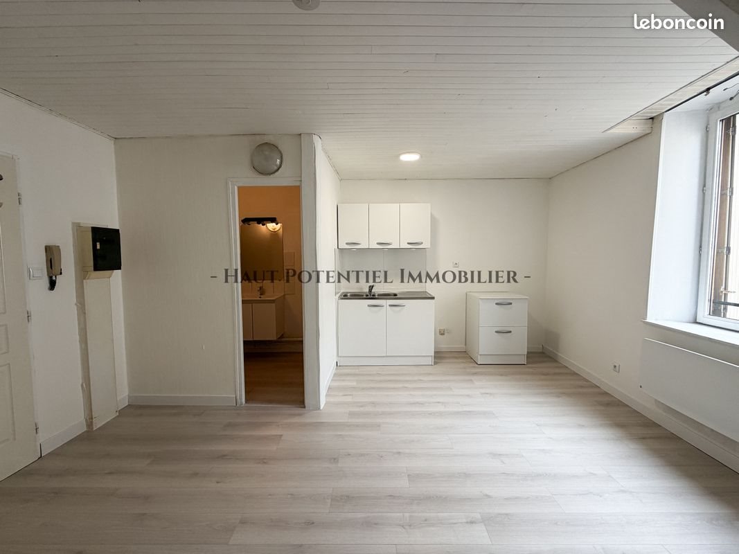 Appartement à louer, 25m², Saint-Nicolas-de-Port