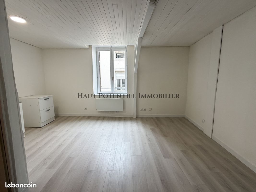 Appartement à louer, 25m², Saint-Nicolas-de-Port