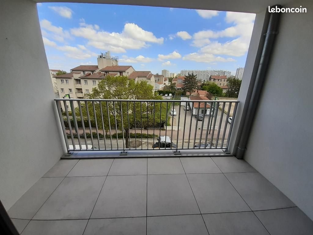 Appartement à louer, 60m², Pierre-Bénite