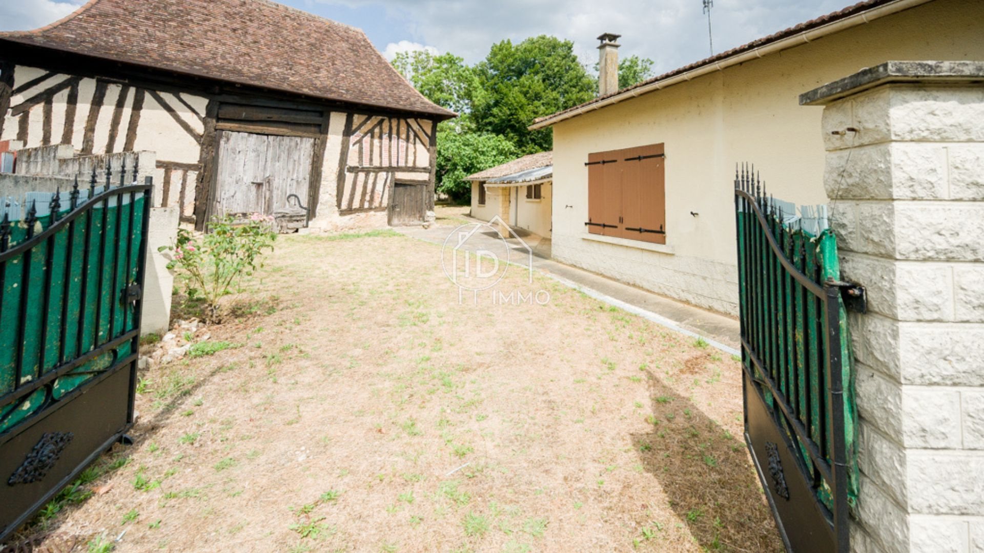 Maison à vendre, 89m², Saint-Martial-d'Artenset