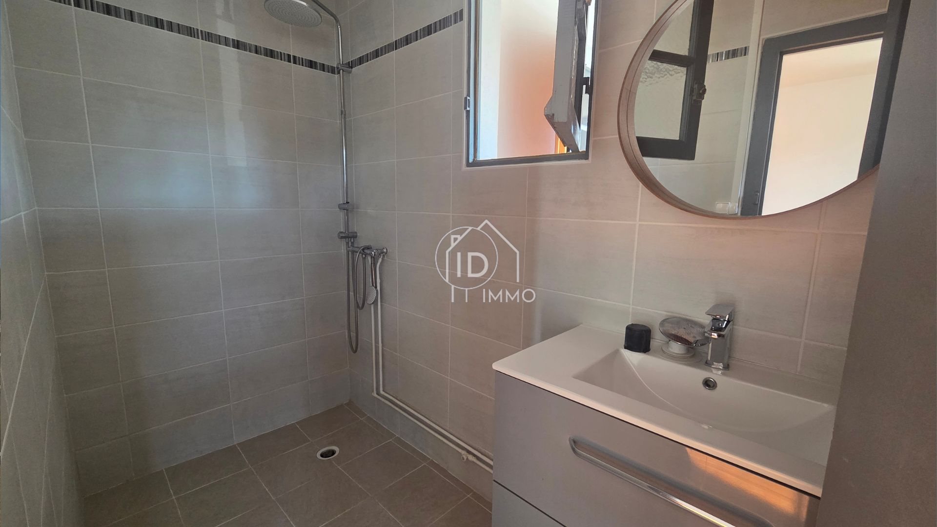 Maison à vendre, 175m², Saint-Laurent-des-Hommes
