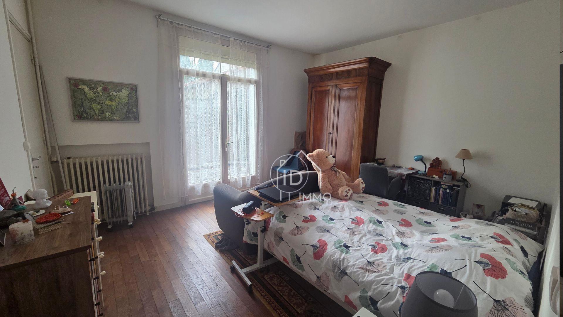 Maison à vendre, 243m², Montpon-Ménestérol