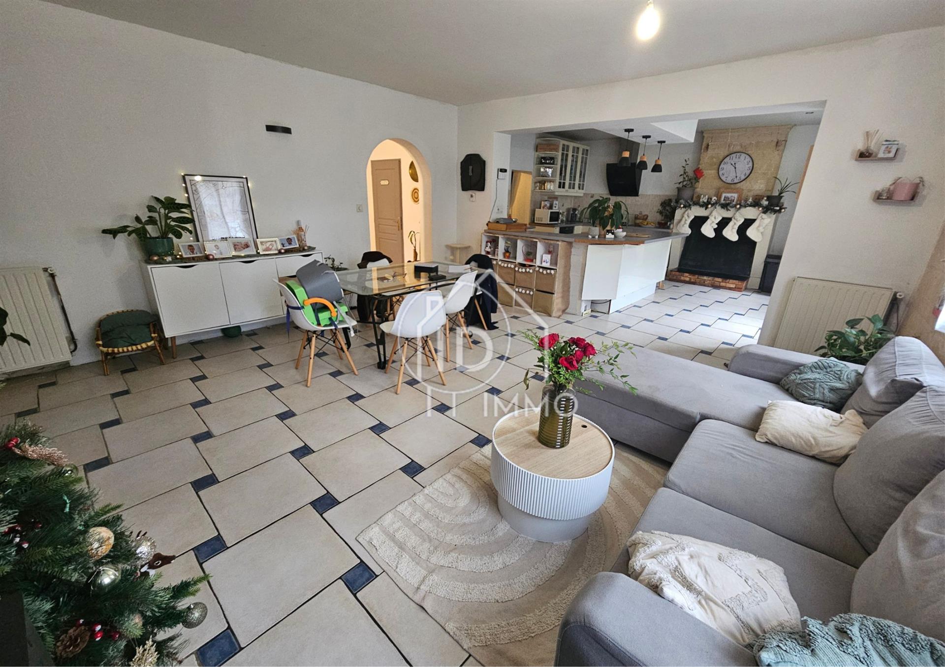 Maison à vendre, 130m², Saint-Médard-de-Guizières