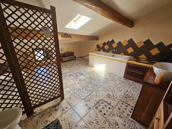 Maison à louer, 261m², Ménesplet