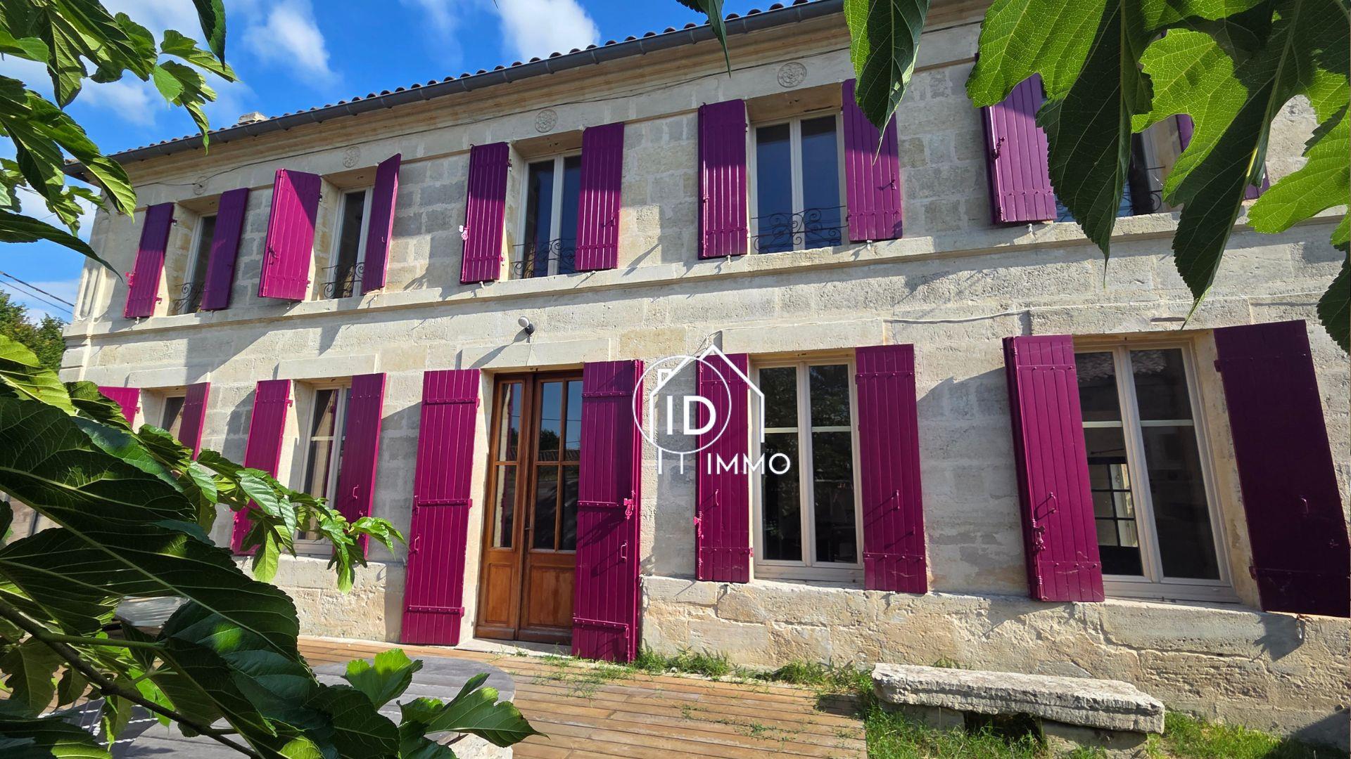 Maison à vendre, 174m², Villefranche-de-Lonchat